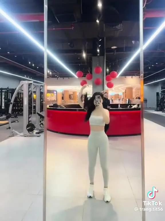 Preview for Video 1291631