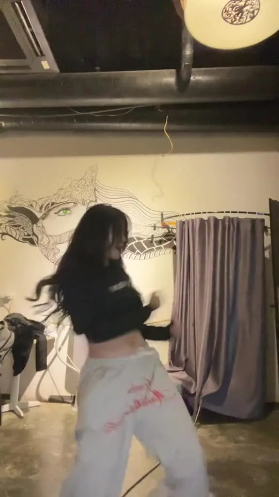 Preview for Video 1292208