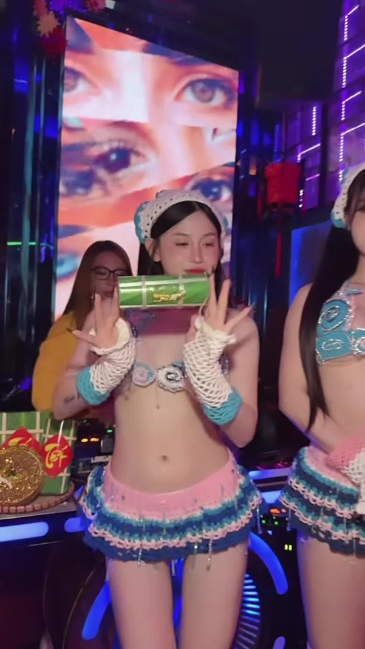 Preview for 5 Facebook 1